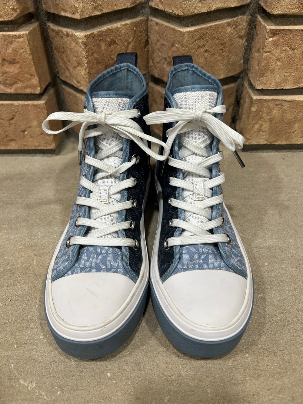 Michael Kors Two-Tone Blue Denim High-Top Sneakers W/ MK Monogram Women’s size 7 - Picture 2 of 6